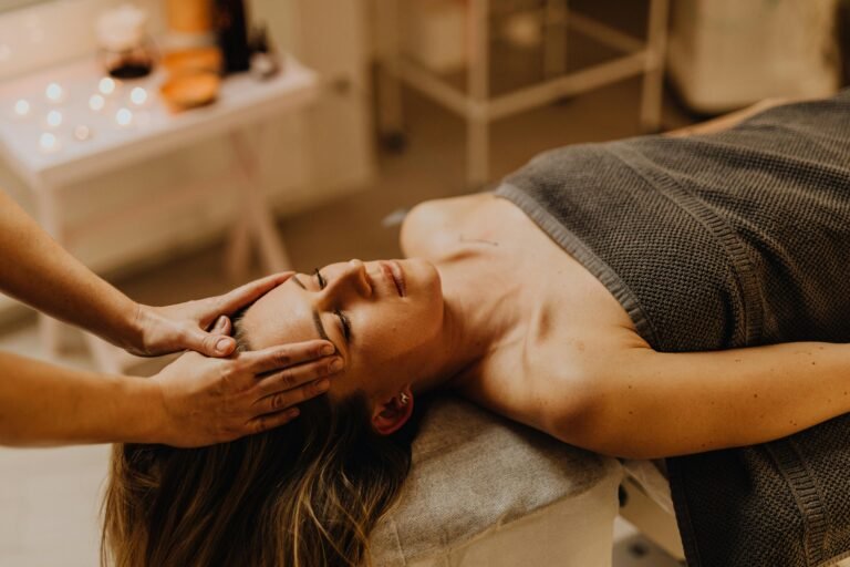 Body Pressure Points: Restore Balance and Promote Healing with Acupressure